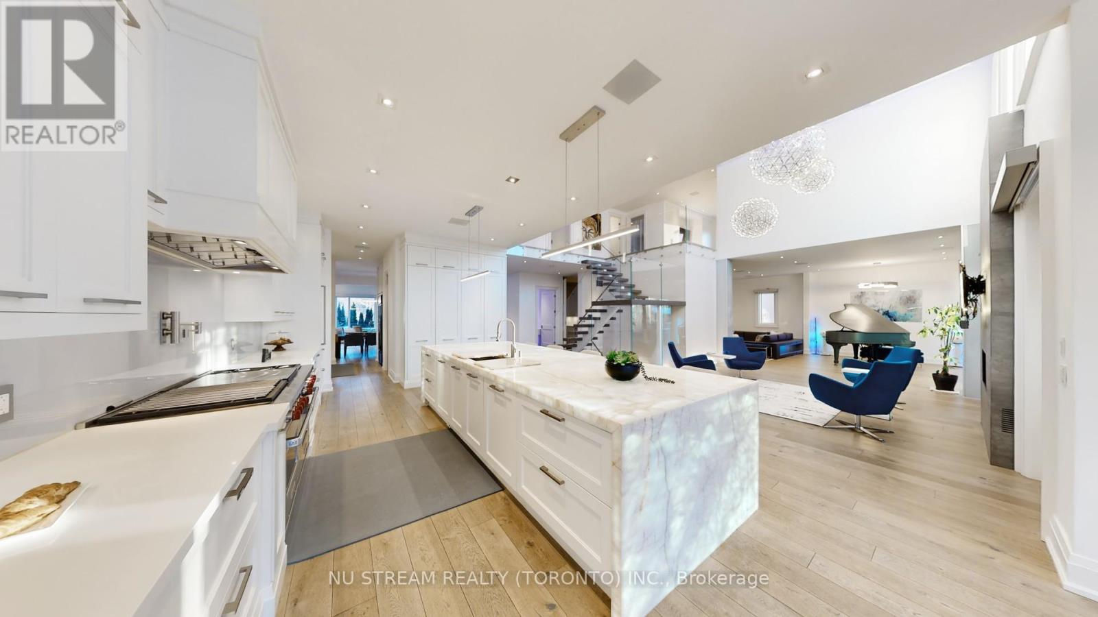 3425 Lakeshore Road W, Oakville, Ontario  L6L 0A3 - Photo 21 - W12774104