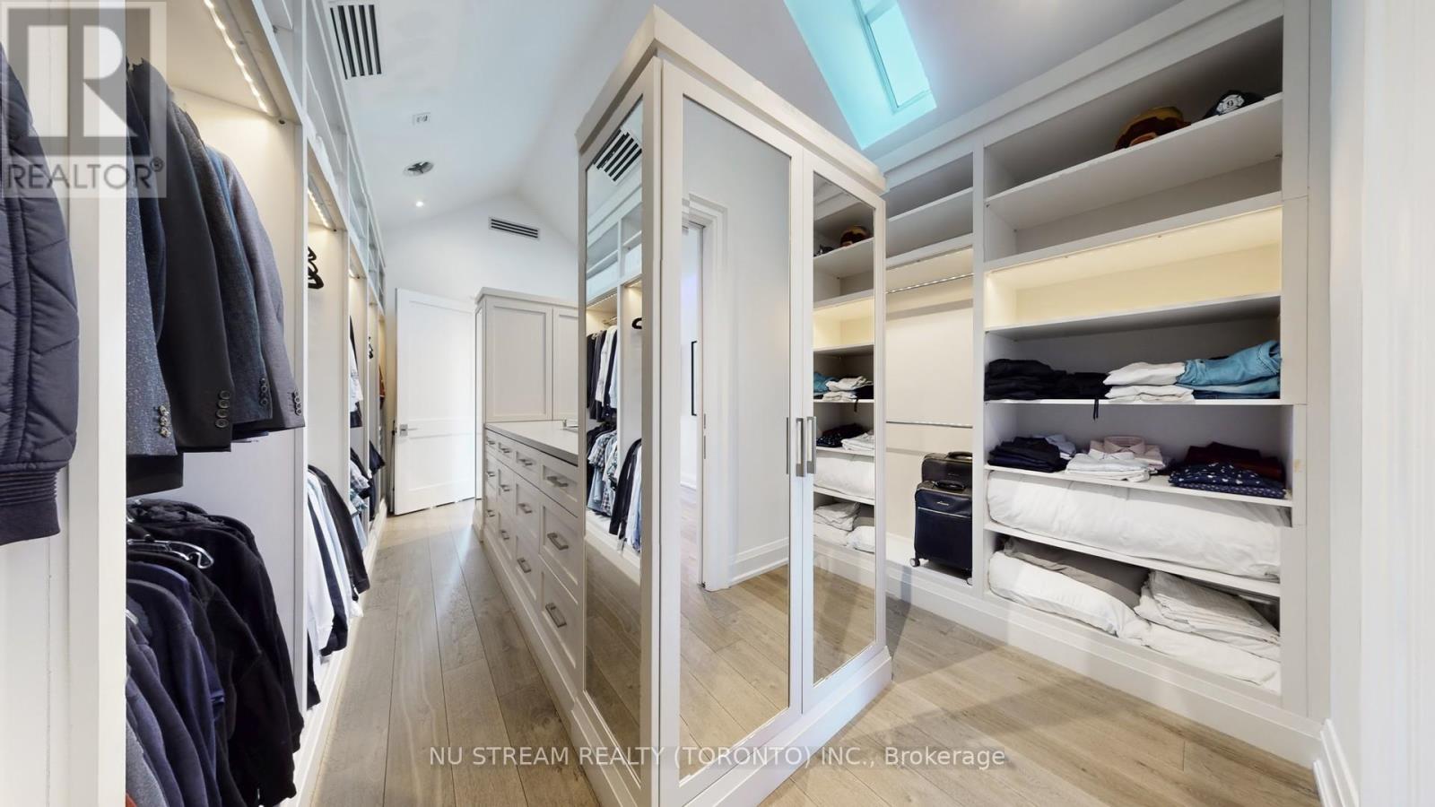 3425 Lakeshore Road W, Oakville, Ontario  L6L 0A3 - Photo 30 - W12774104