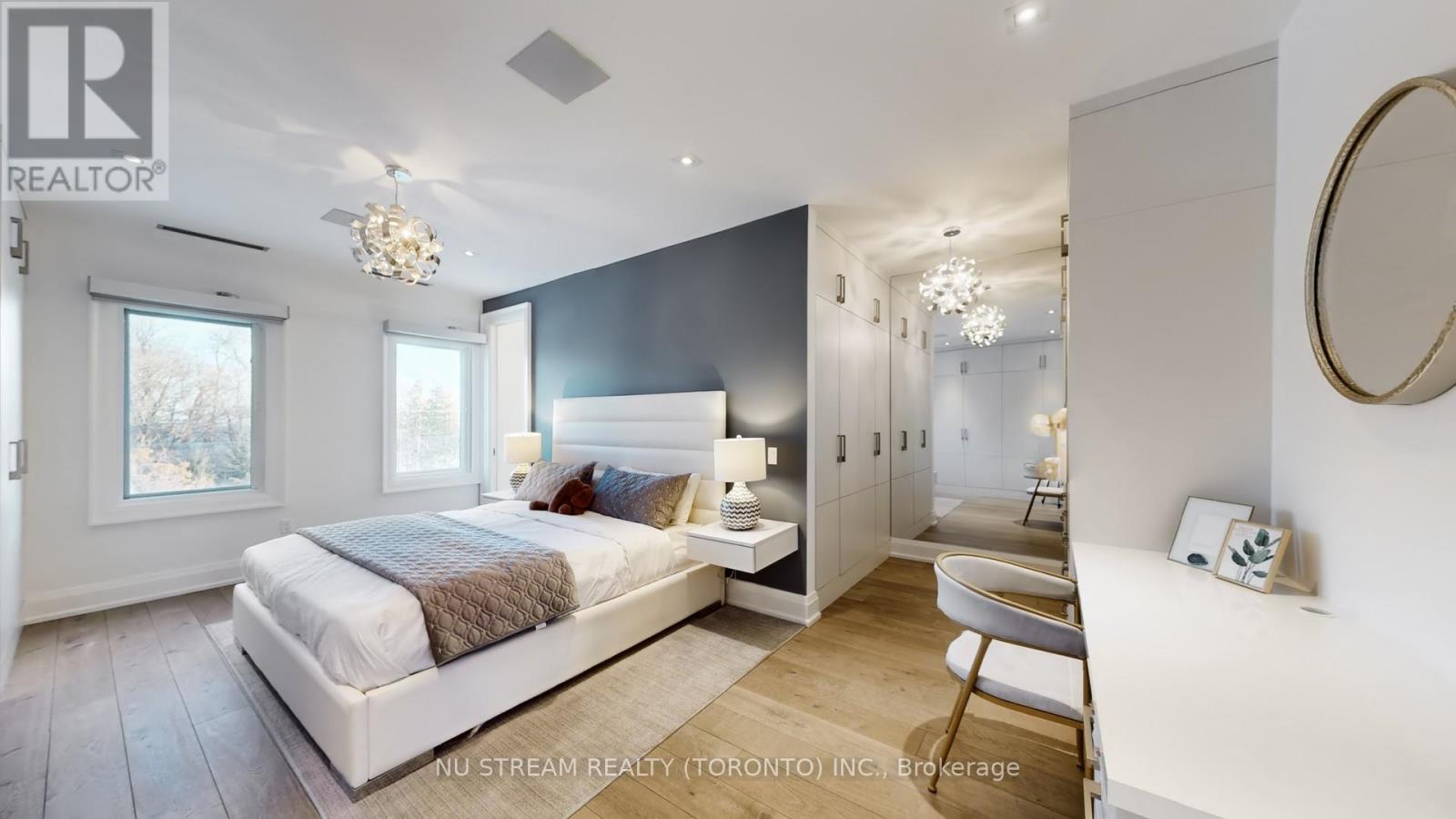 3425 Lakeshore Road W, Oakville, Ontario  L6L 0A3 - Photo 35 - W12774104