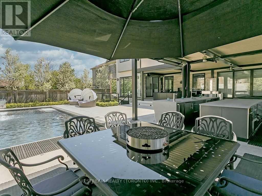 3425 Lakeshore Road W, Oakville, Ontario  L6L 0A3 - Photo 45 - W12774104