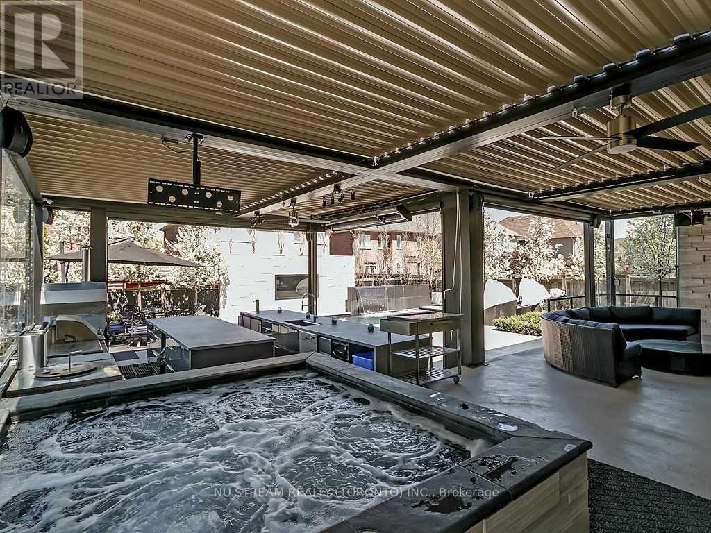 3425 Lakeshore Road W, Oakville, Ontario  L6L 0A3 - Photo 48 - W12774104