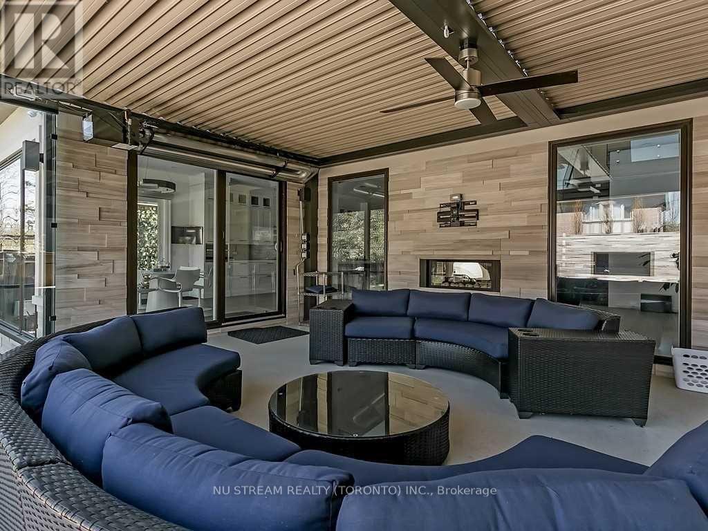 3425 Lakeshore Road W, Oakville, Ontario  L6L 0A3 - Photo 49 - W12774104