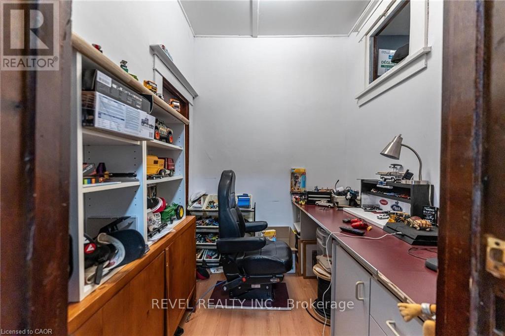 25 West Avenue S, Hamilton, Ontario  L8N 2S2 - Photo 18 - X12774136