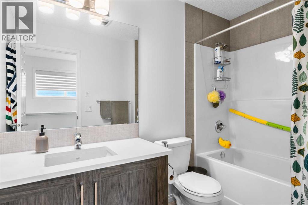 105 Carringvue Park Nw, Calgary, Alberta  T3P 1L1 - Photo 28 - A2284407