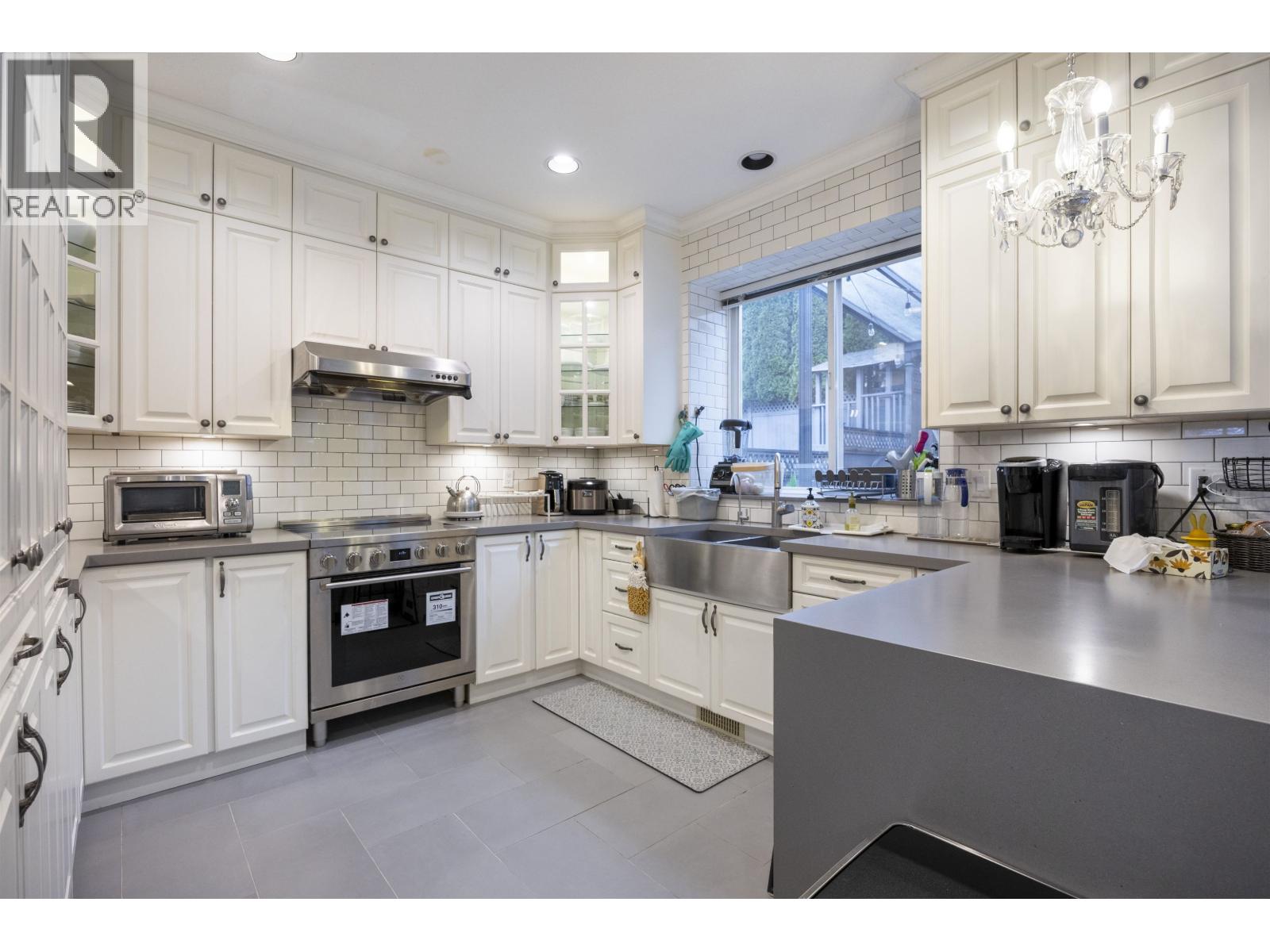 2503 Quartz Place, Coquitlam, British Columbia  V3E 3K9 - Photo 12 - R3087500