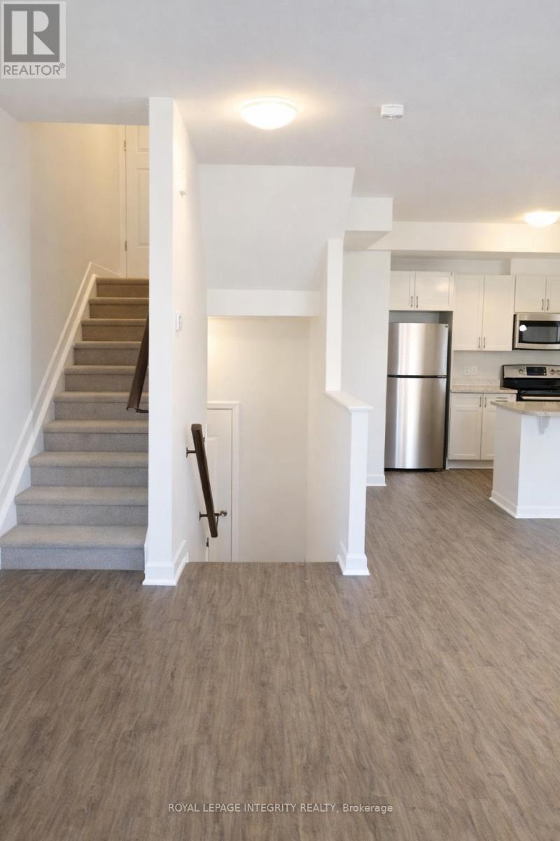 412 Jewelwing Private, Ottawa, Ontario  K1X 1G6 - Photo 4 - X12722900