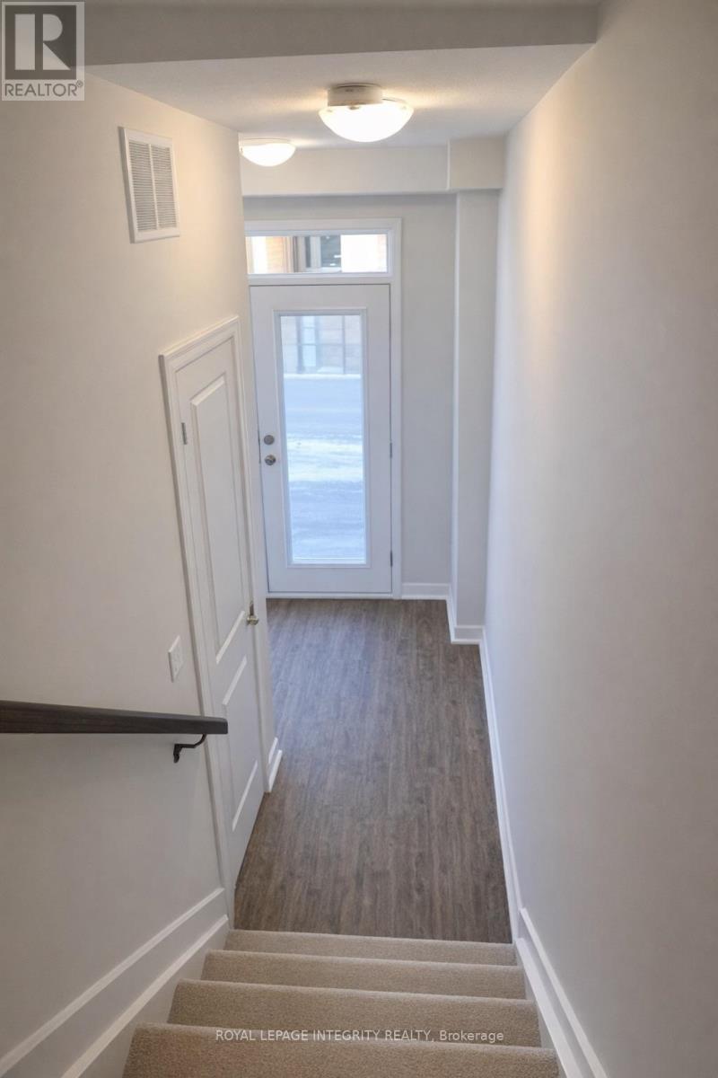 412 Jewelwing Private, Ottawa, Ontario  K1X 1G6 - Photo 2 - X12722900