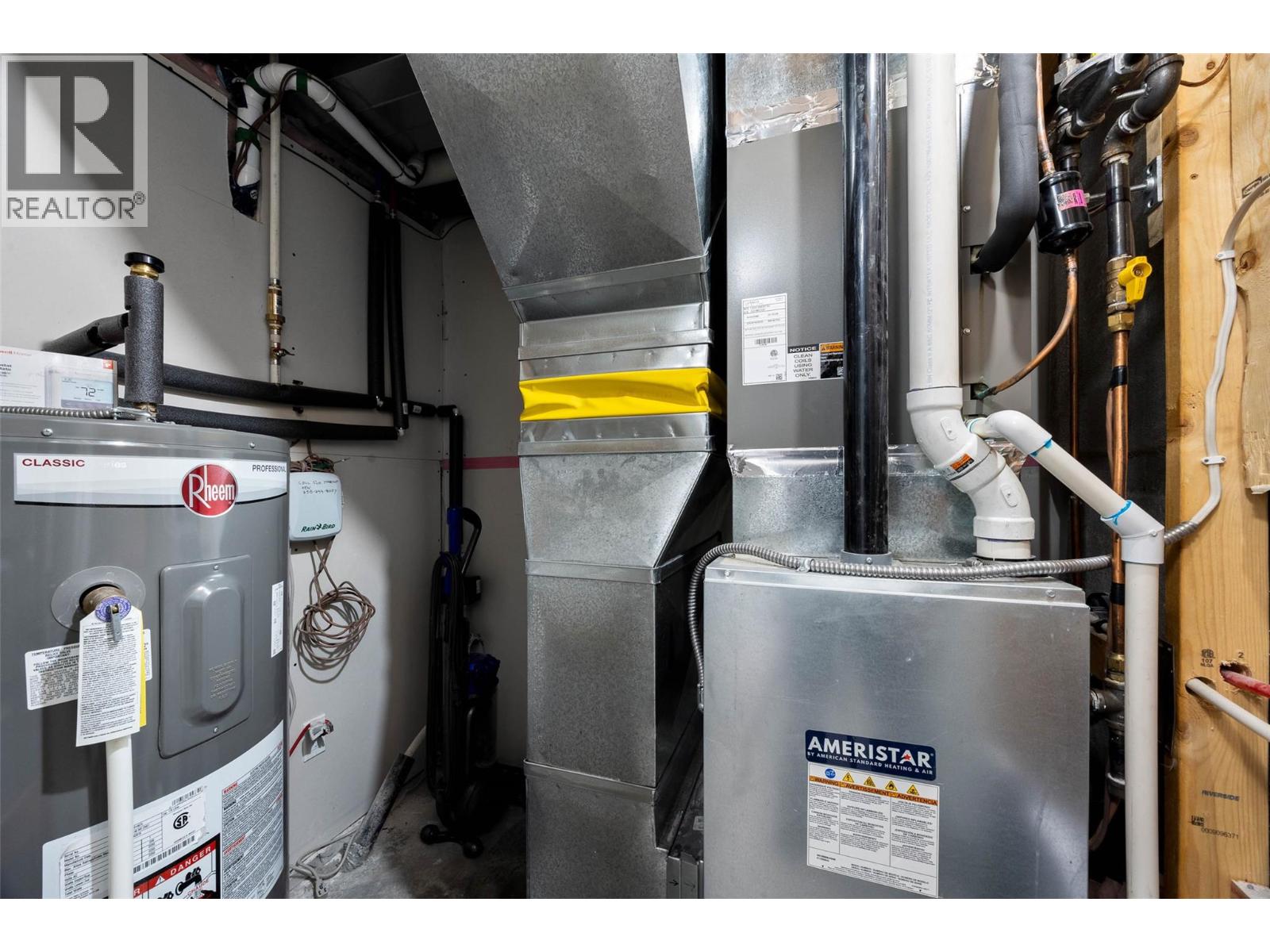 1117 Laroque Street, Kamloops, British Columbia  V2B 8M5 - Photo 33 - 10374893