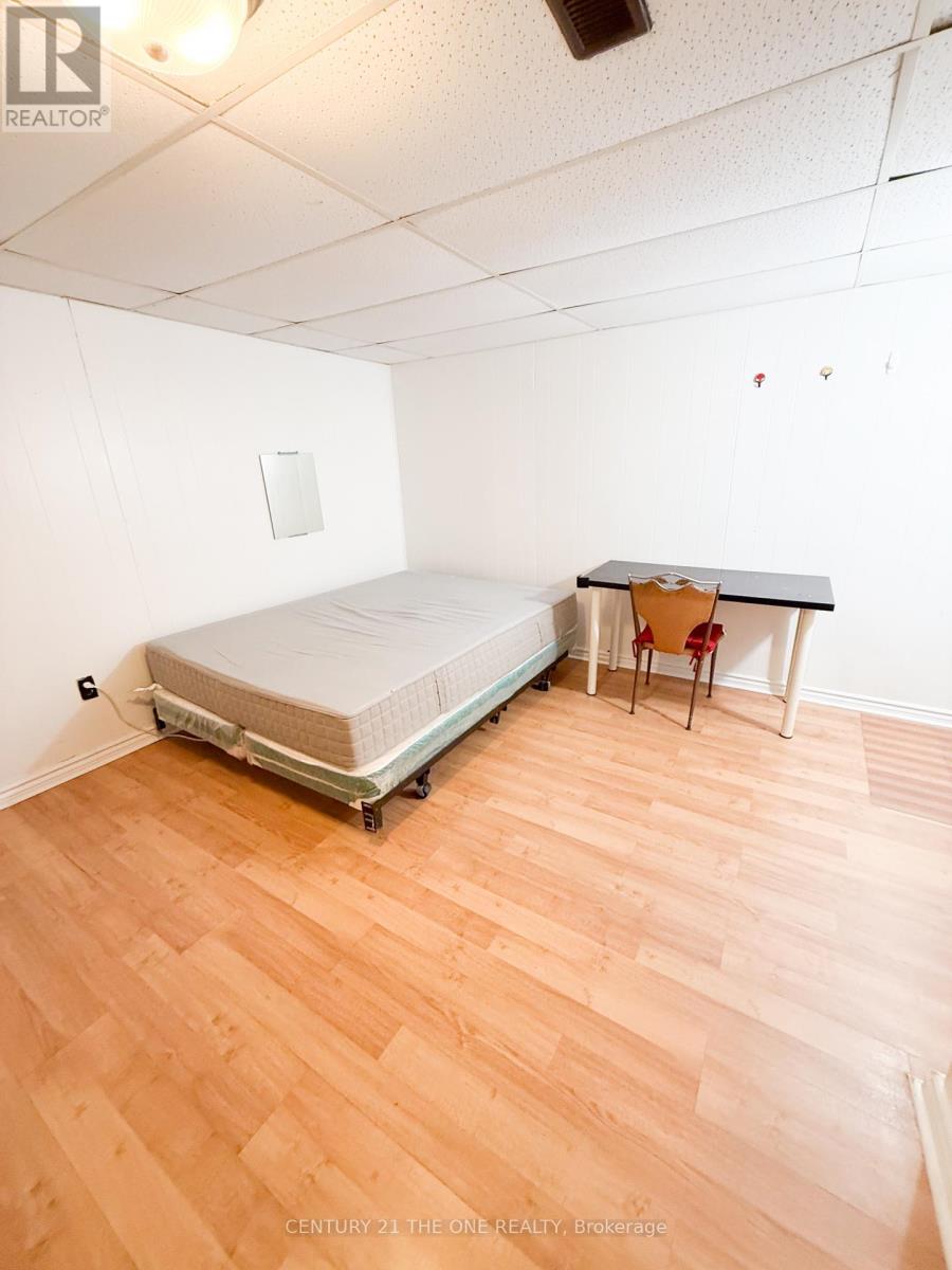 Basement Room 1 - 500 Drewry Avenue, Toronto, Ontario  M2R 2L1 - Photo 2 - C12774140