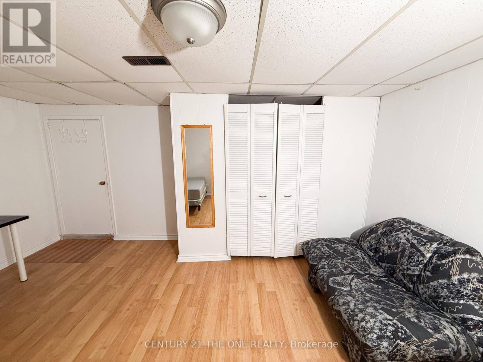 Basement Room 1 - 500 Drewry Avenue, Toronto, Ontario  M2R 2L1 - Photo 3 - C12774140