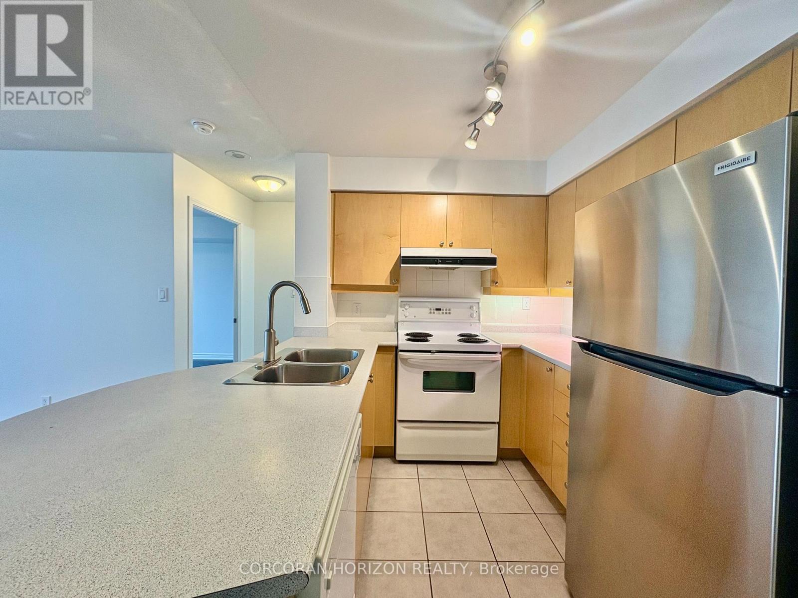 1311 - 1 Rean Drive, Toronto, Ontario  M2K 3C1 - Photo 5 - C12655904