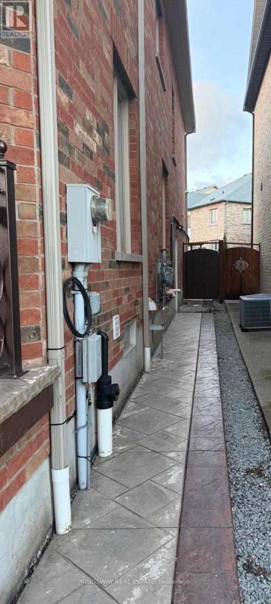 Basement - 243 Pringle Avenue, Milton, Ontario  L9T 7A2 - Photo 2 - W12774138