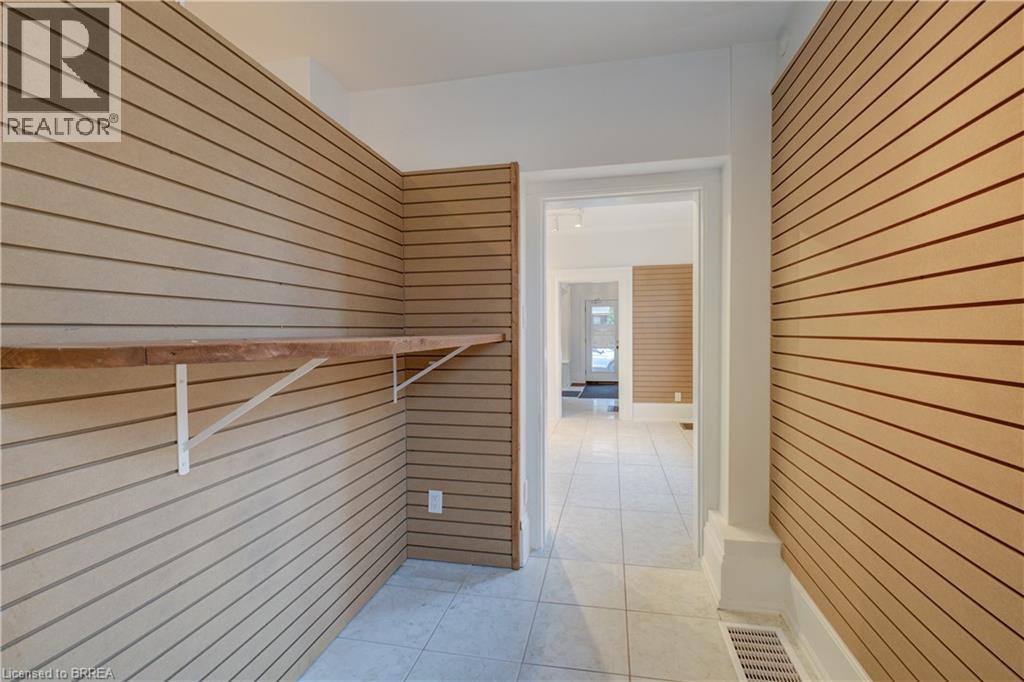 203 Brant Avenue Unit# 1, Brantford, Ontario  N3T 3J1 - Photo 18 - 40789922