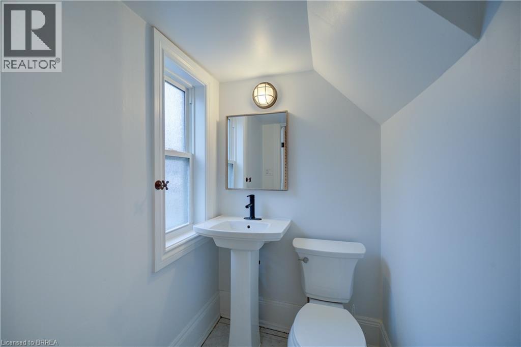 203 Brant Avenue Unit# 1, Brantford, Ontario  N3T 3J1 - Photo 17 - 40789922