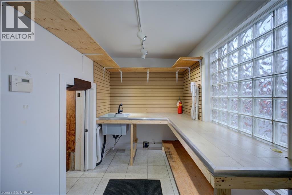 203 Brant Avenue Unit# 1, Brantford, Ontario  N3T 3J1 - Photo 21 - 40789922