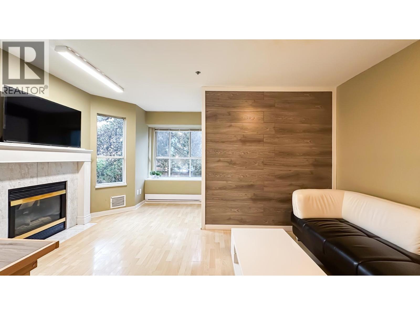 302 120 Garden Drive, Vancouver, British Columbia  V5L 4P4 - Photo 4 - R3087757