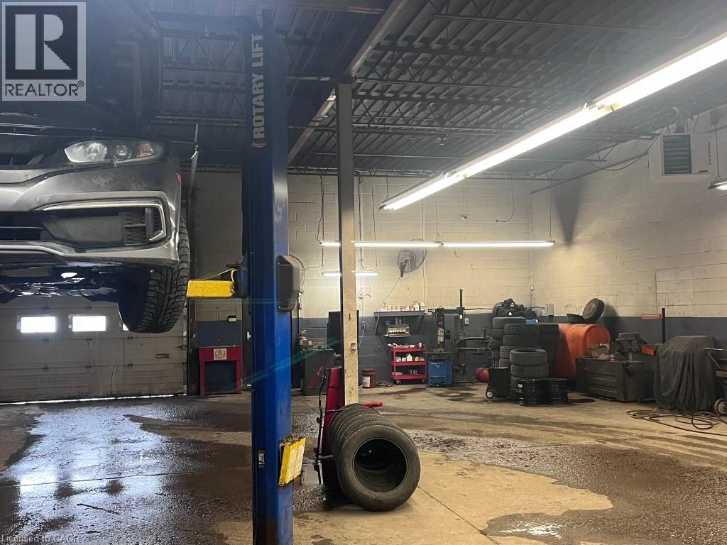 520 Collier-Macmillan Drive Unit# 6, Cambridge, Ontario  N1R 6R6 - Photo 10 - 40798556