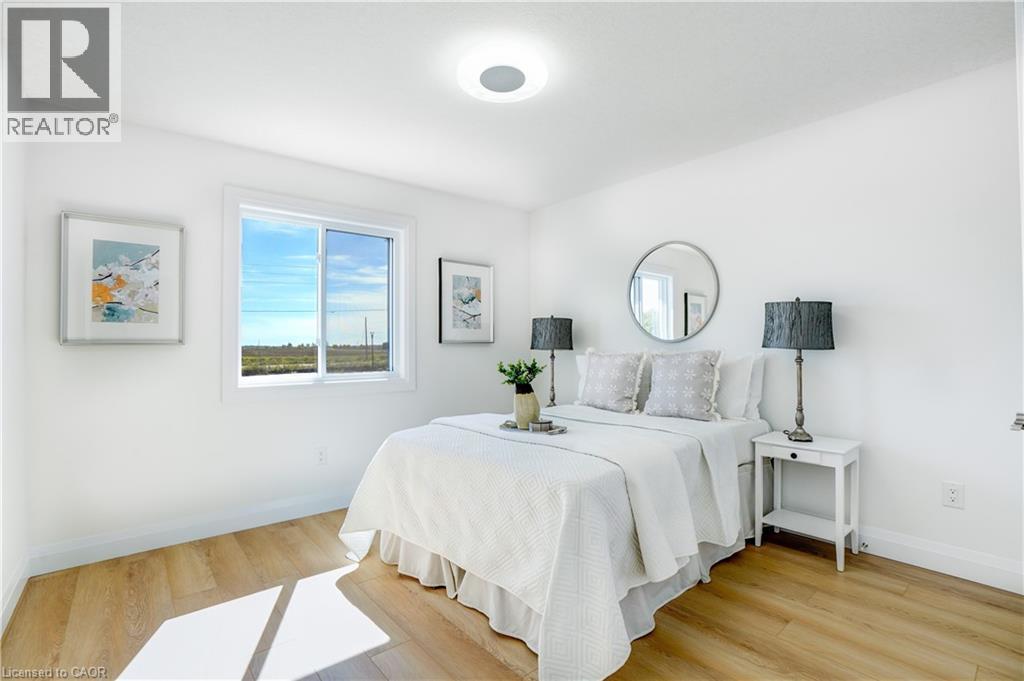 Photo 7 of 14 for 2568 Constance Avenue