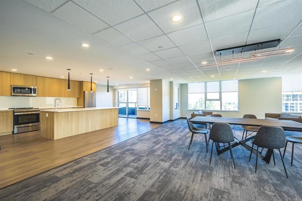 1202 10626 City Parkway, Surrey, British Columbia  V3T 0S3 - Photo 14 - R3074861