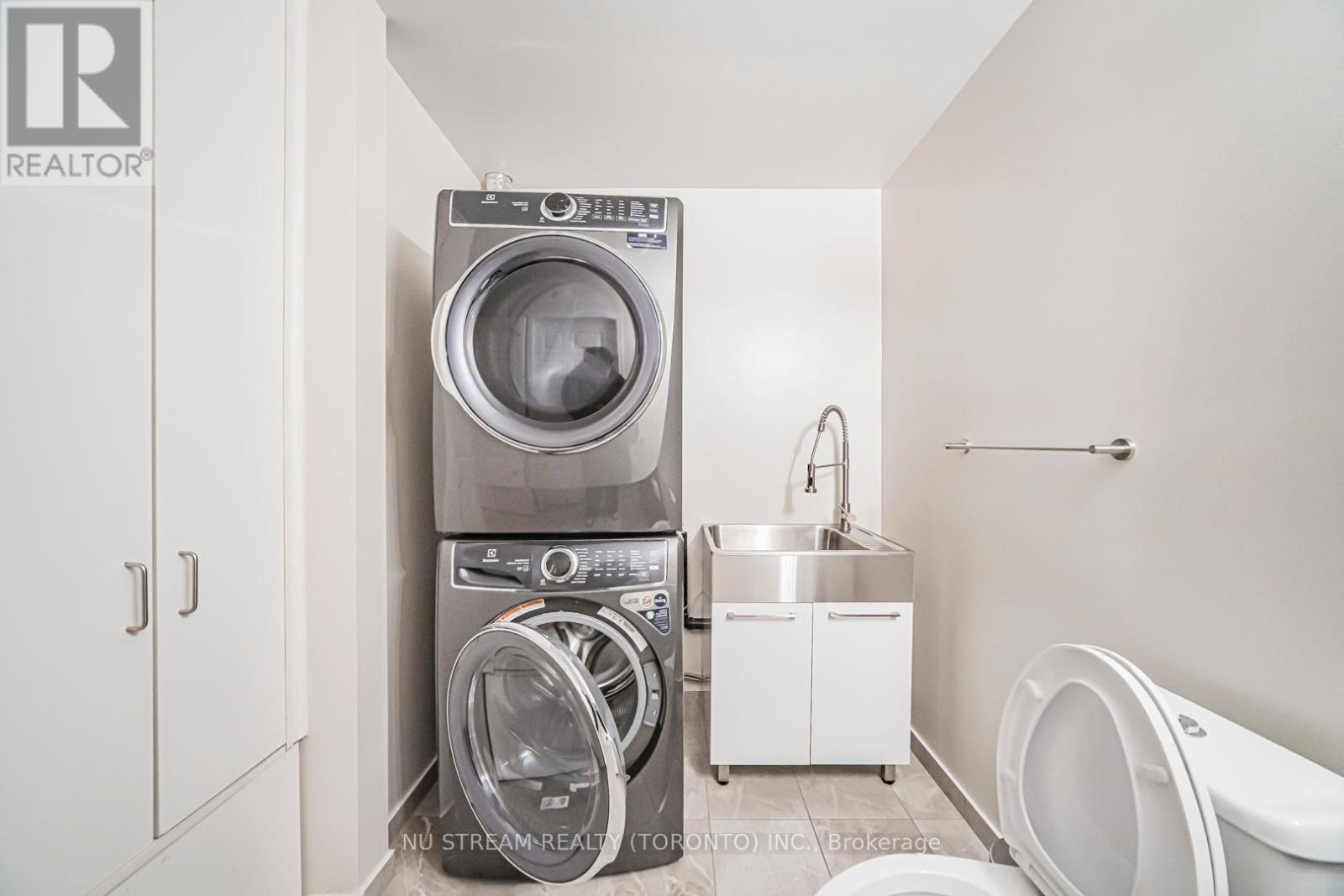 5 - 7 St Moritz Way, Markham, Ontario  L3R 4E8 - Photo 19 - N12774168