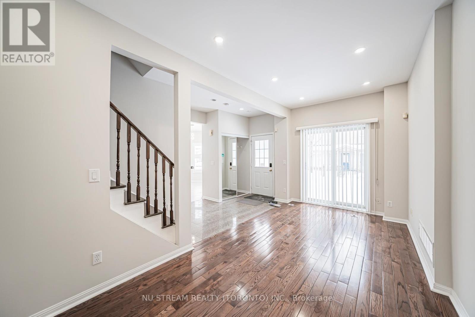 5 - 7 St Moritz Way, Markham, Ontario  L3R 4E8 - Photo 6 - N12774168