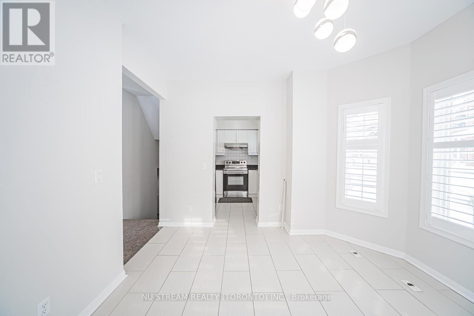 5 - 7 St Moritz Way, Markham, Ontario  L3R 4E8 - Photo 9 - N12774168