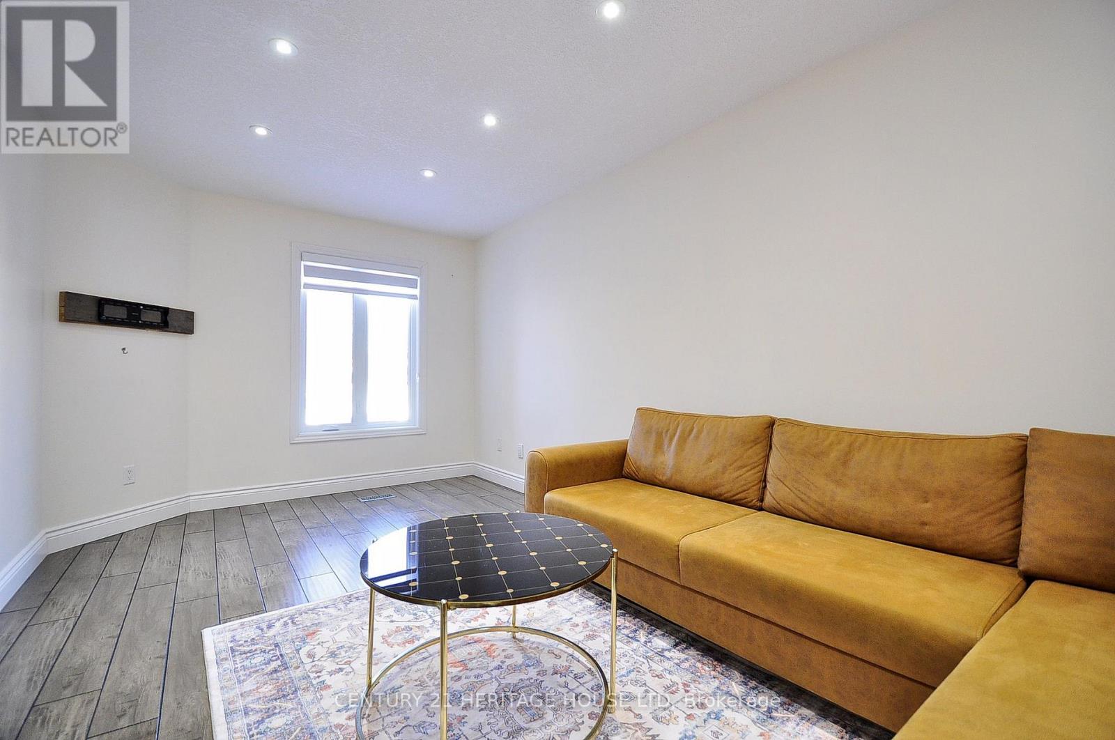 13 Stonecairn Drive, Cambridge, Ontario  N1T 1W3 - Photo 4 - X12774152