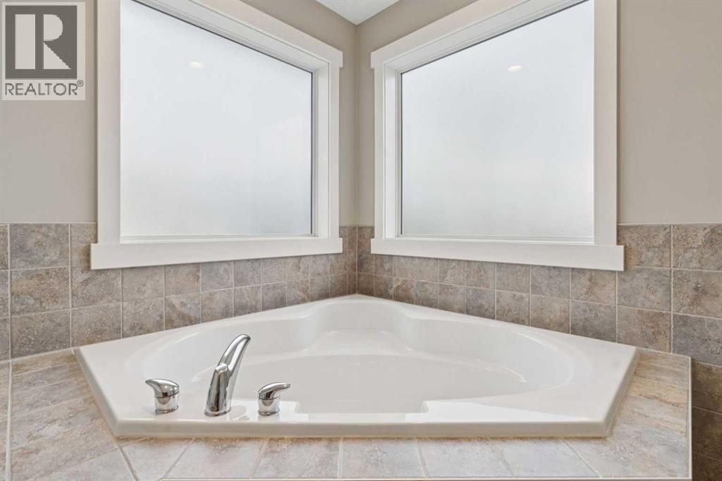 327 Panamount Point Nw, Calgary, Alberta  T3K 0H6 - Photo 26 - A2283784