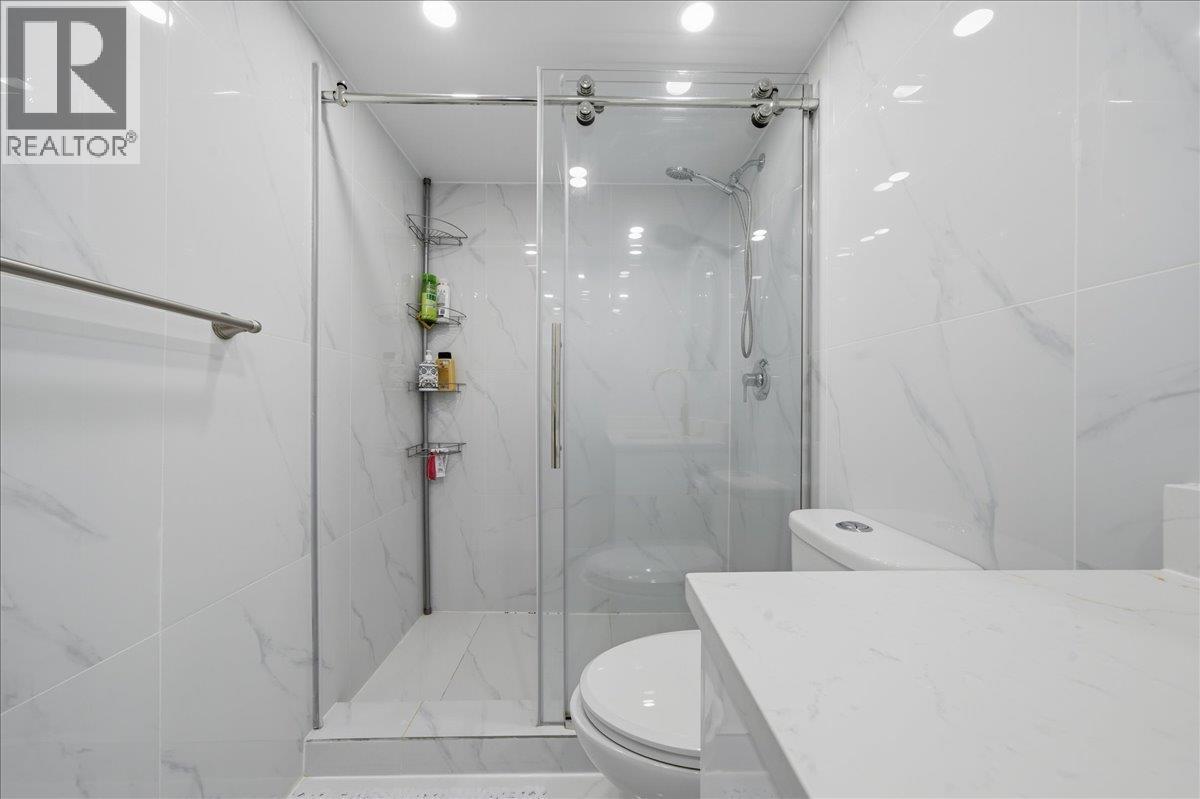 1301 2004 Fullerton Avenue, North Vancouver, British Columbia  V7P 3G8 - Photo 5 - R3088279