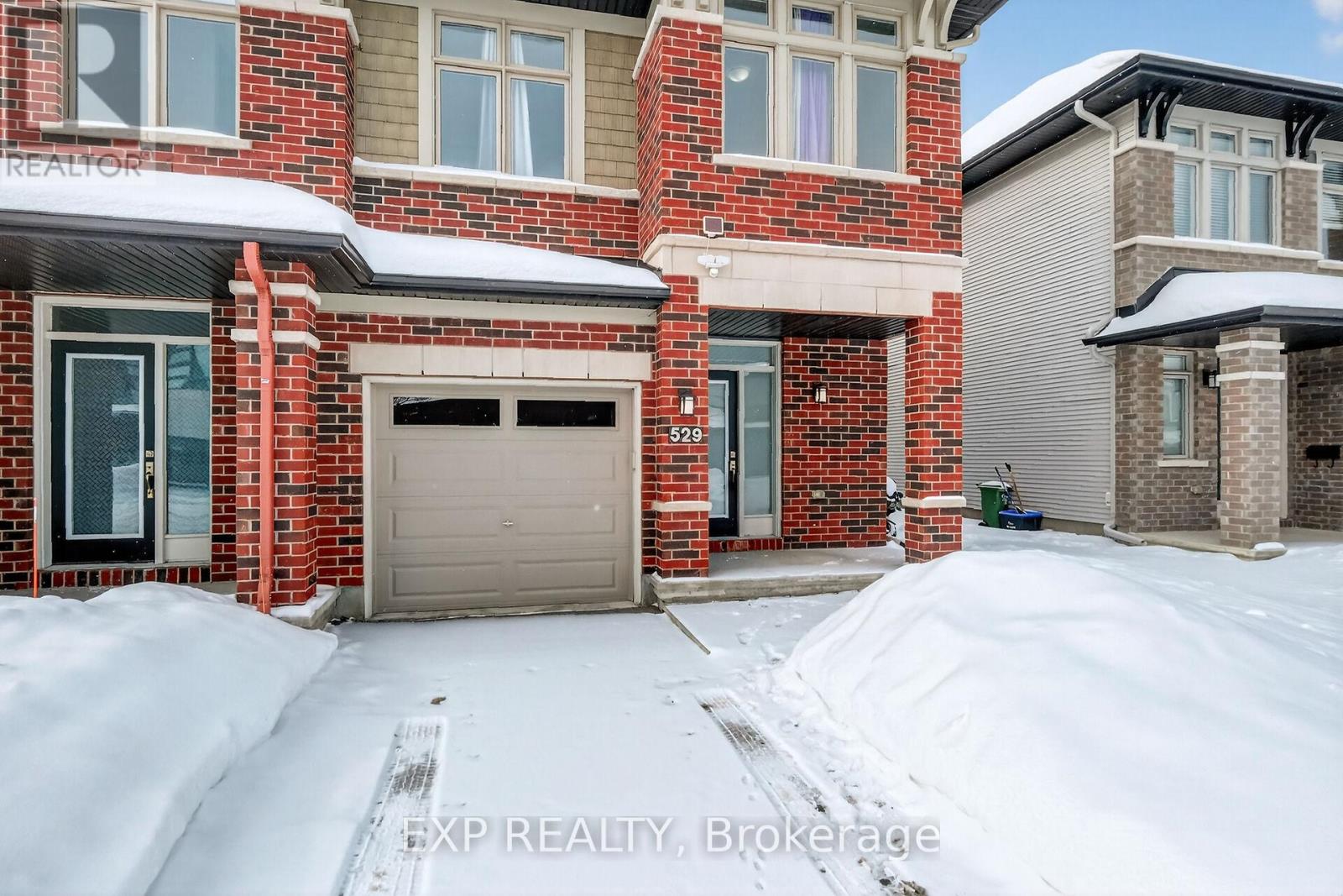 529 Rowers Way, Ottawa, Ontario  K1X 0C6 - Photo 2 - X12774224