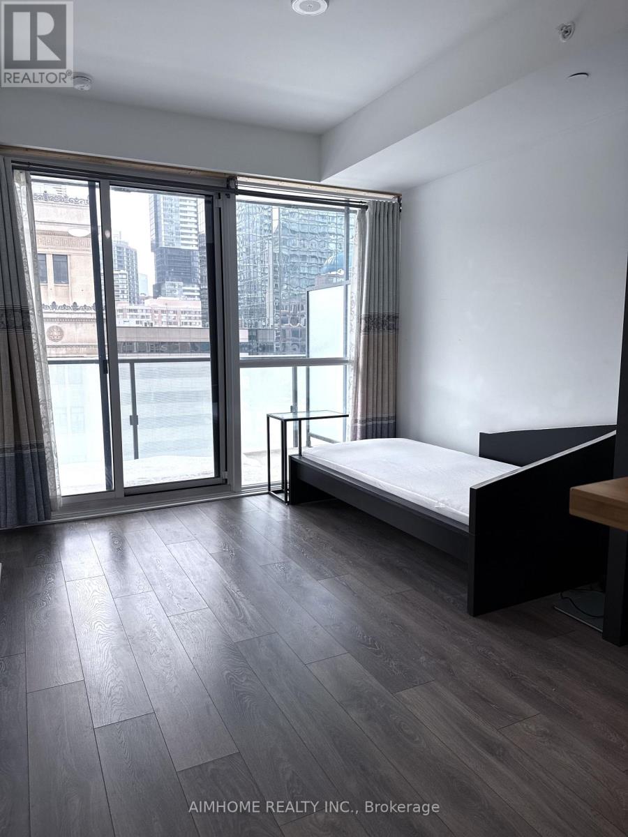 702 - 15 Grenville Street, Toronto, Ontario  M4Y 1A1 - Photo 5 - C12774202