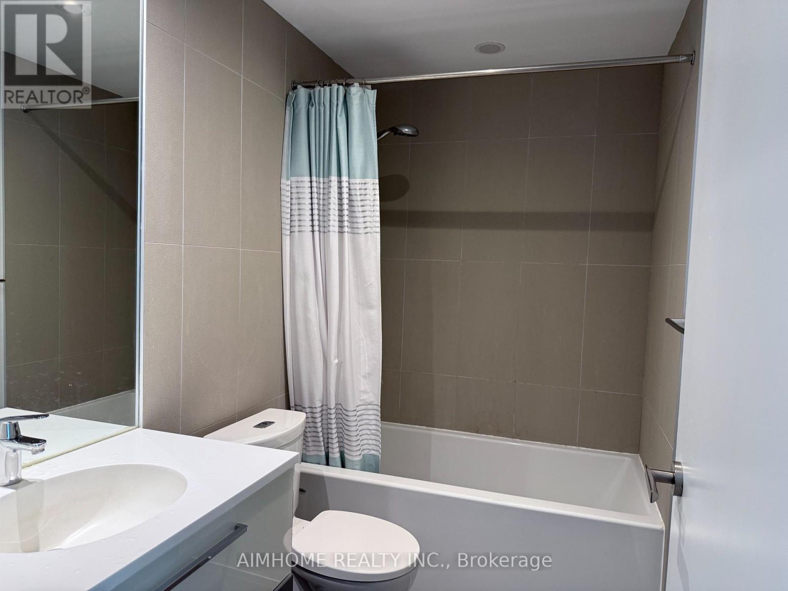 702 - 15 Grenville Street, Toronto, Ontario  M4Y 1A1 - Photo 8 - C12774202