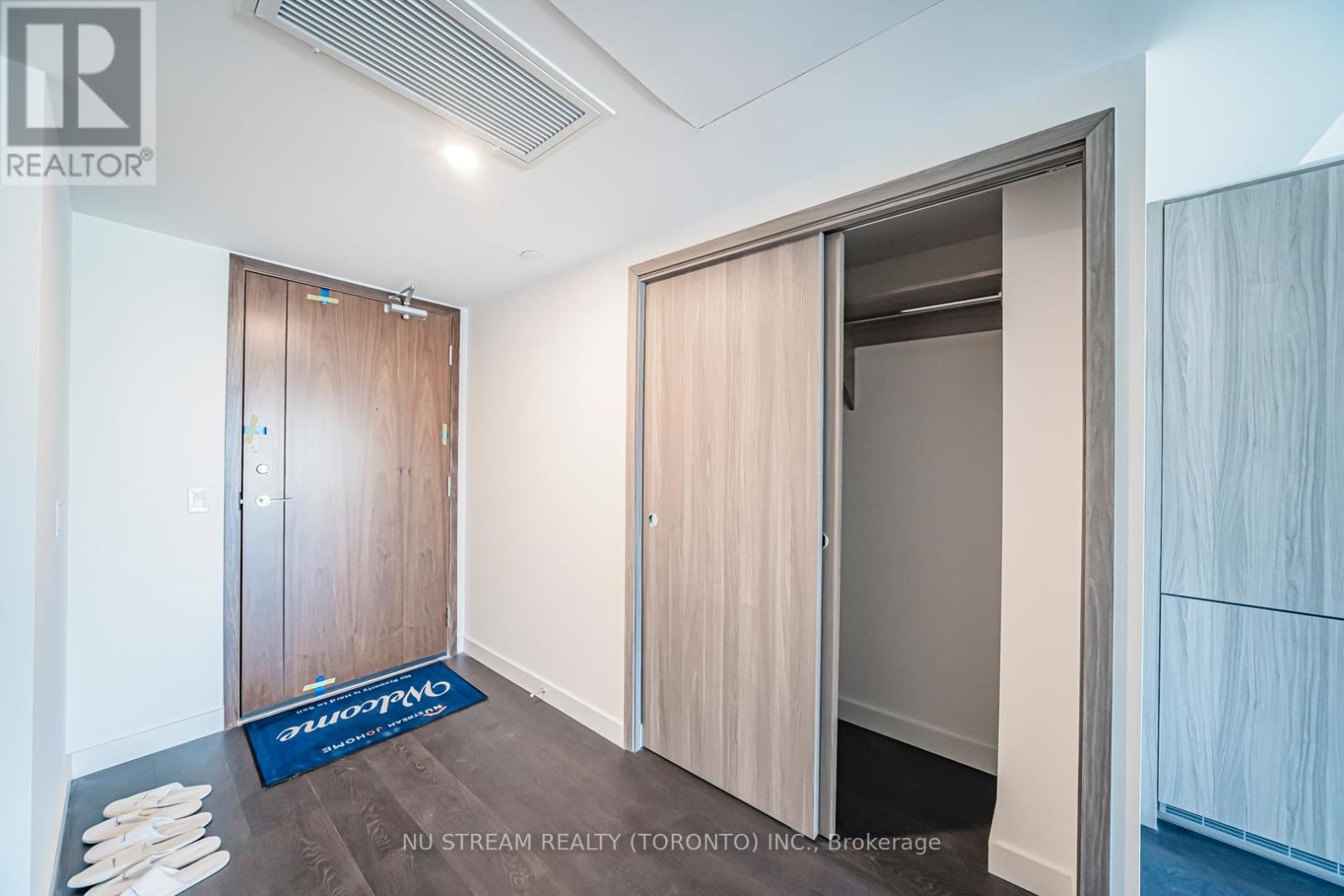 4609 - 3 Concord Cityplace Way, Toronto, Ontario  M5V 0X4 - Photo 12 - C12774204