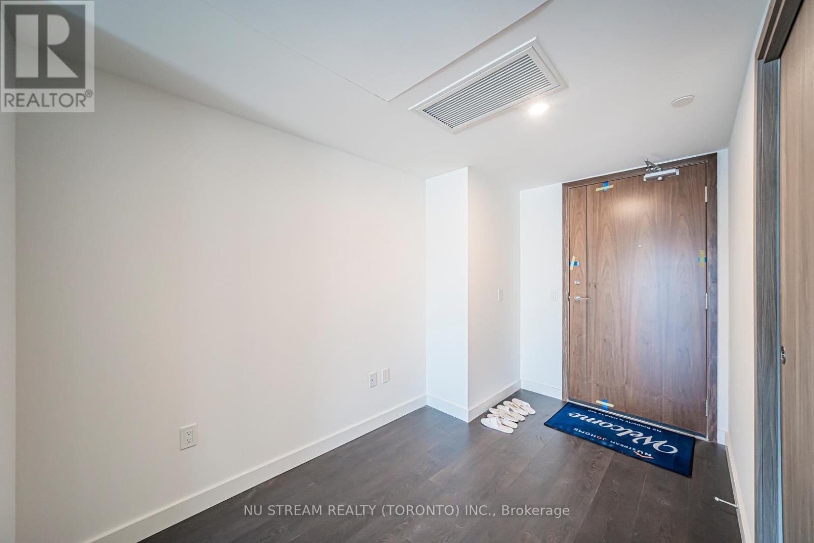 4609 - 3 Concord Cityplace Way, Toronto, Ontario  M5V 0X4 - Photo 13 - C12774204