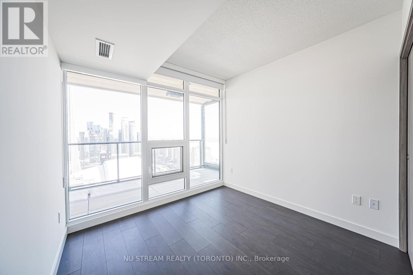 4609 - 3 Concord Cityplace Way, Toronto, Ontario  M5V 0X4 - Photo 20 - C12774204