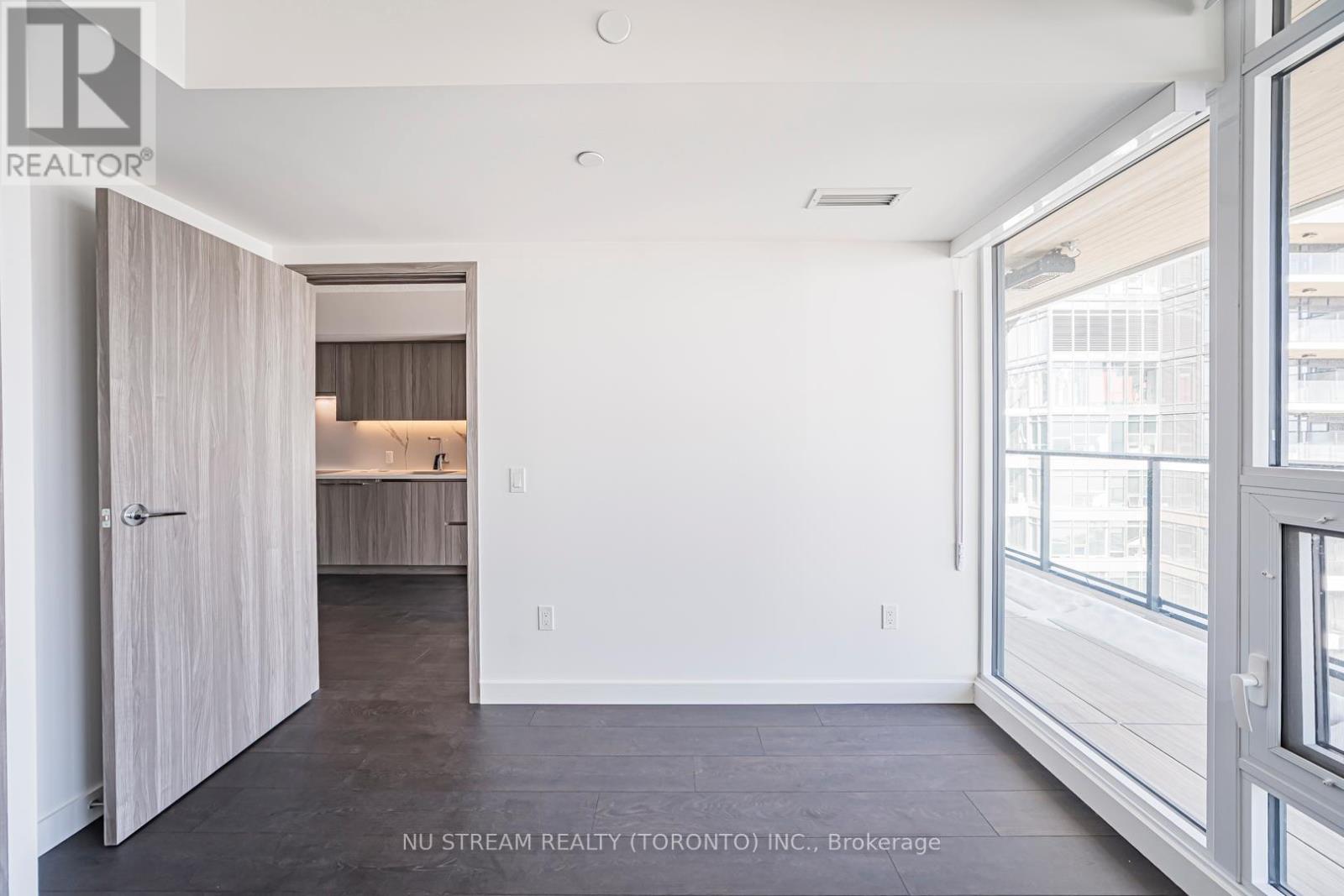 4609 - 3 Concord Cityplace Way, Toronto, Ontario  M5V 0X4 - Photo 25 - C12774204