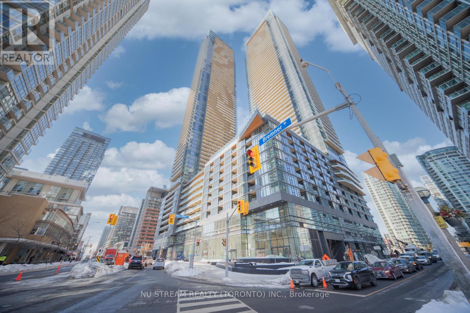 4609 - 3 Concord Cityplace Way, Toronto, Ontario  M5V 0X4 - Photo 3 - C12774204