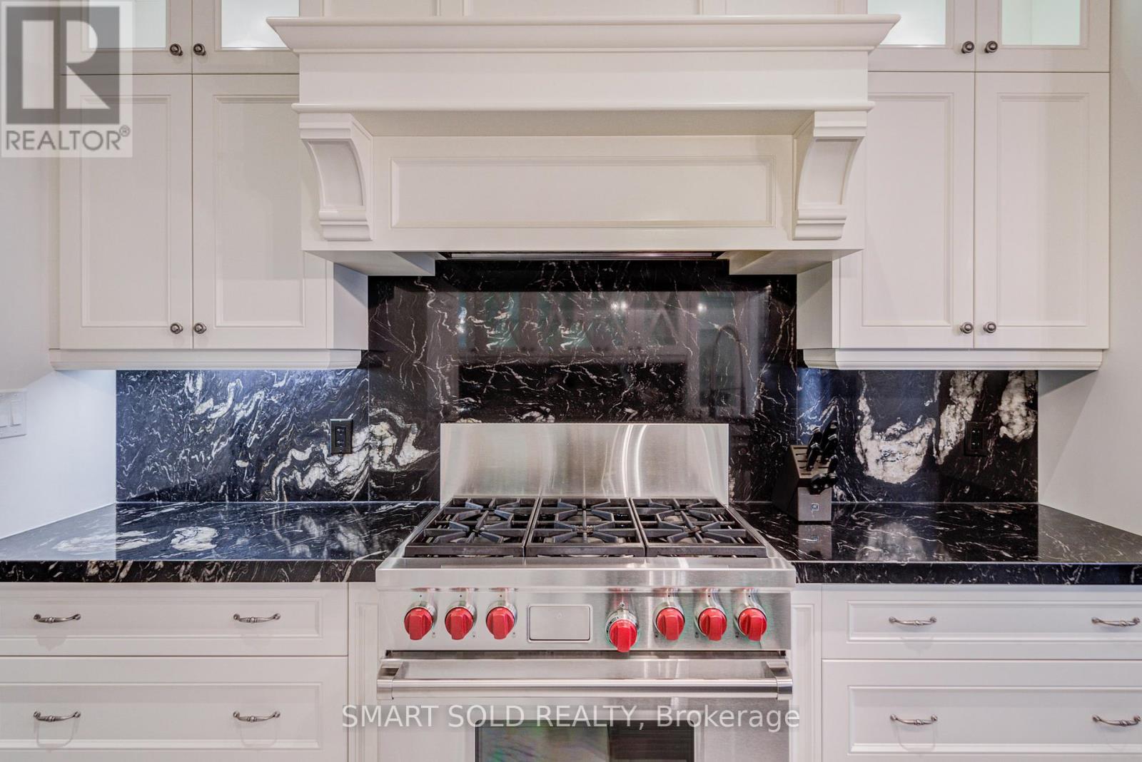 8 Sachet Drive, Richmond Hill, Ontario  L4E 4S1 - Photo 13 - N12774172