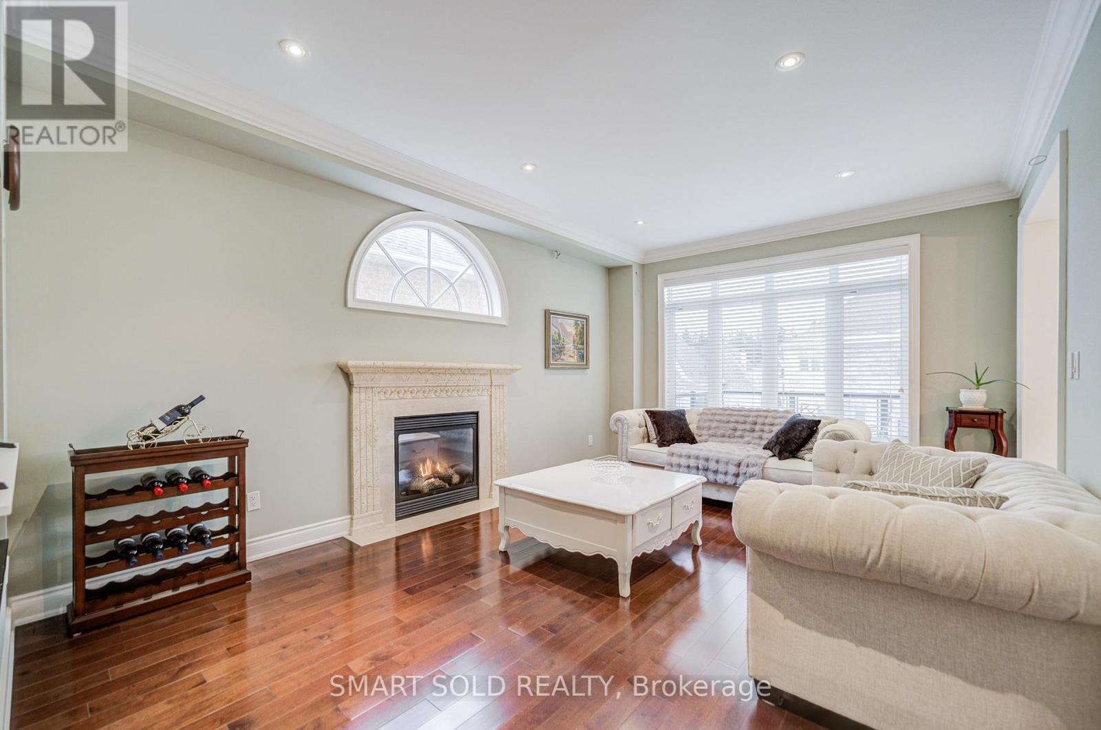 8 Sachet Drive, Richmond Hill, Ontario  L4E 4S1 - Photo 15 - N12774172