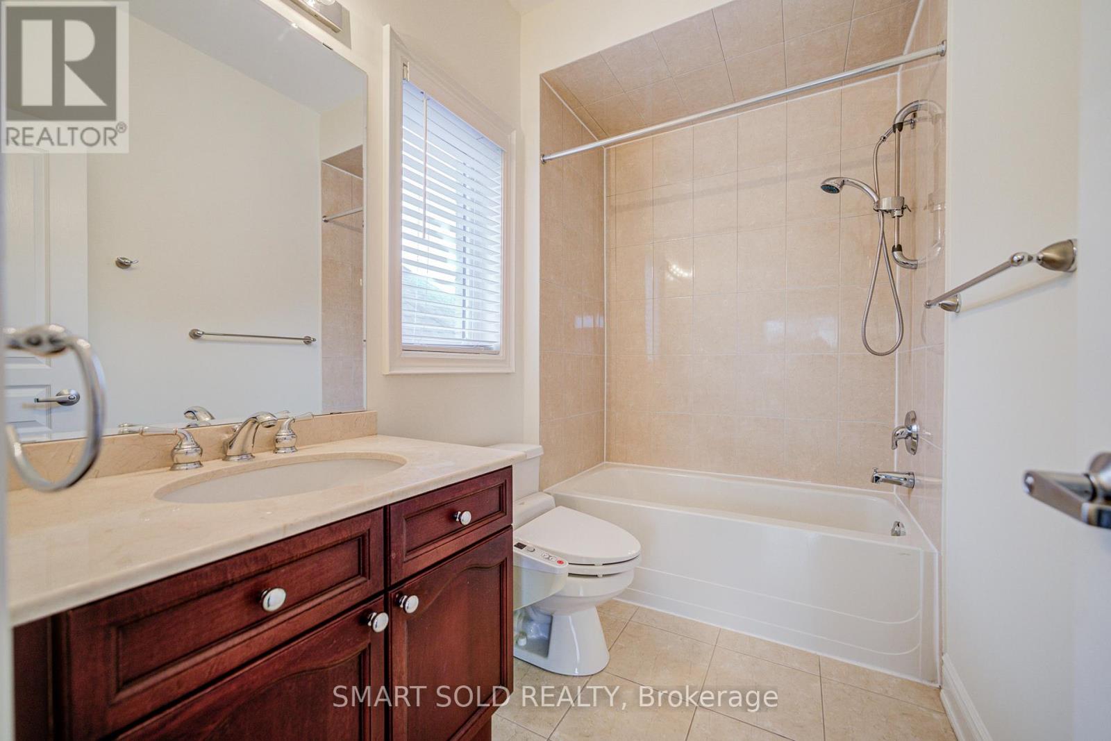 8 Sachet Drive, Richmond Hill, Ontario  L4E 4S1 - Photo 31 - N12774172