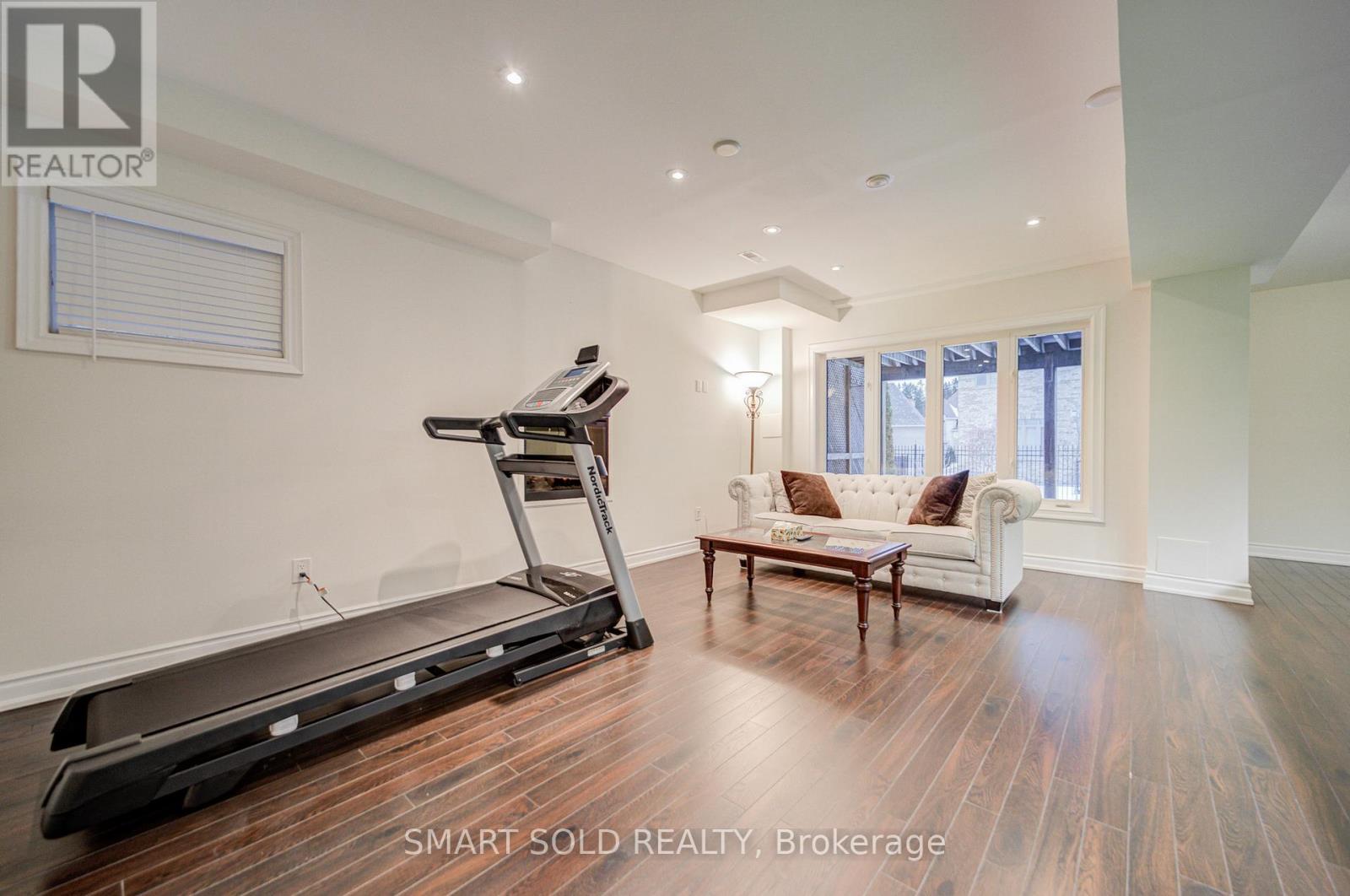 8 Sachet Drive, Richmond Hill, Ontario  L4E 4S1 - Photo 36 - N12774172