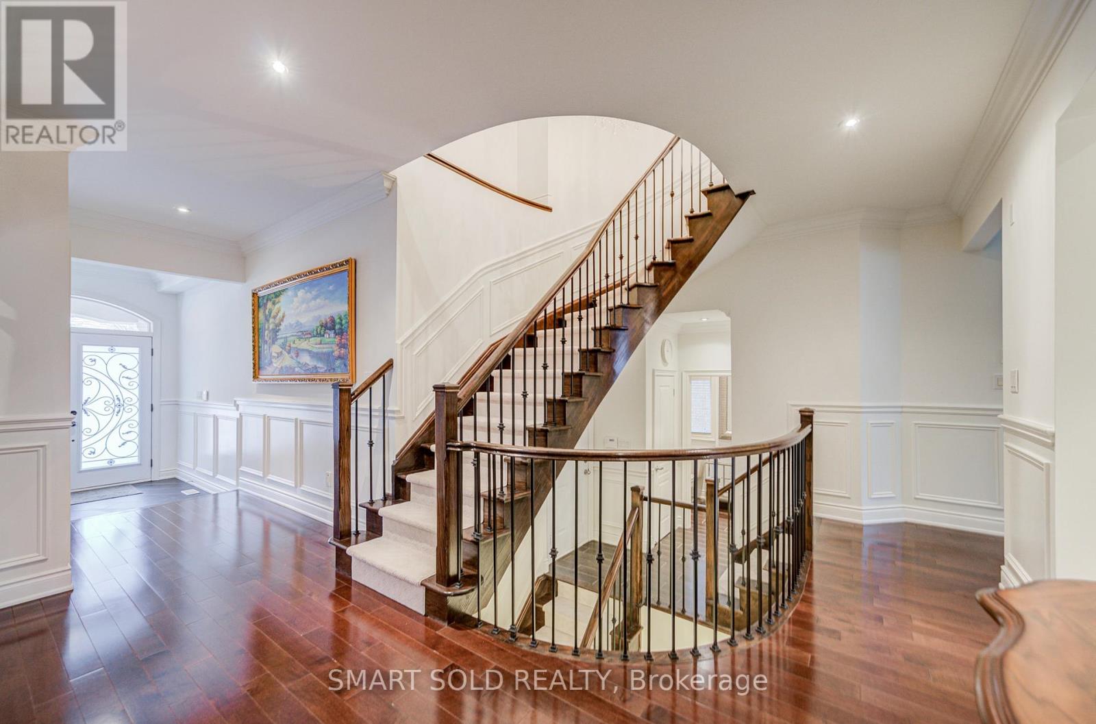 8 Sachet Drive, Richmond Hill, Ontario  L4E 4S1 - Photo 6 - N12774172