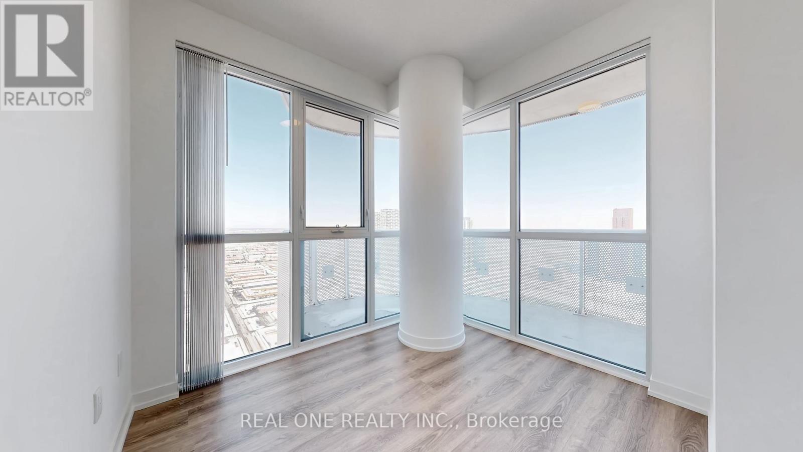 5206 - 8 Interchange Way, Vaughan, Ontario  L4K 0R2 - Photo 6 - N12774178