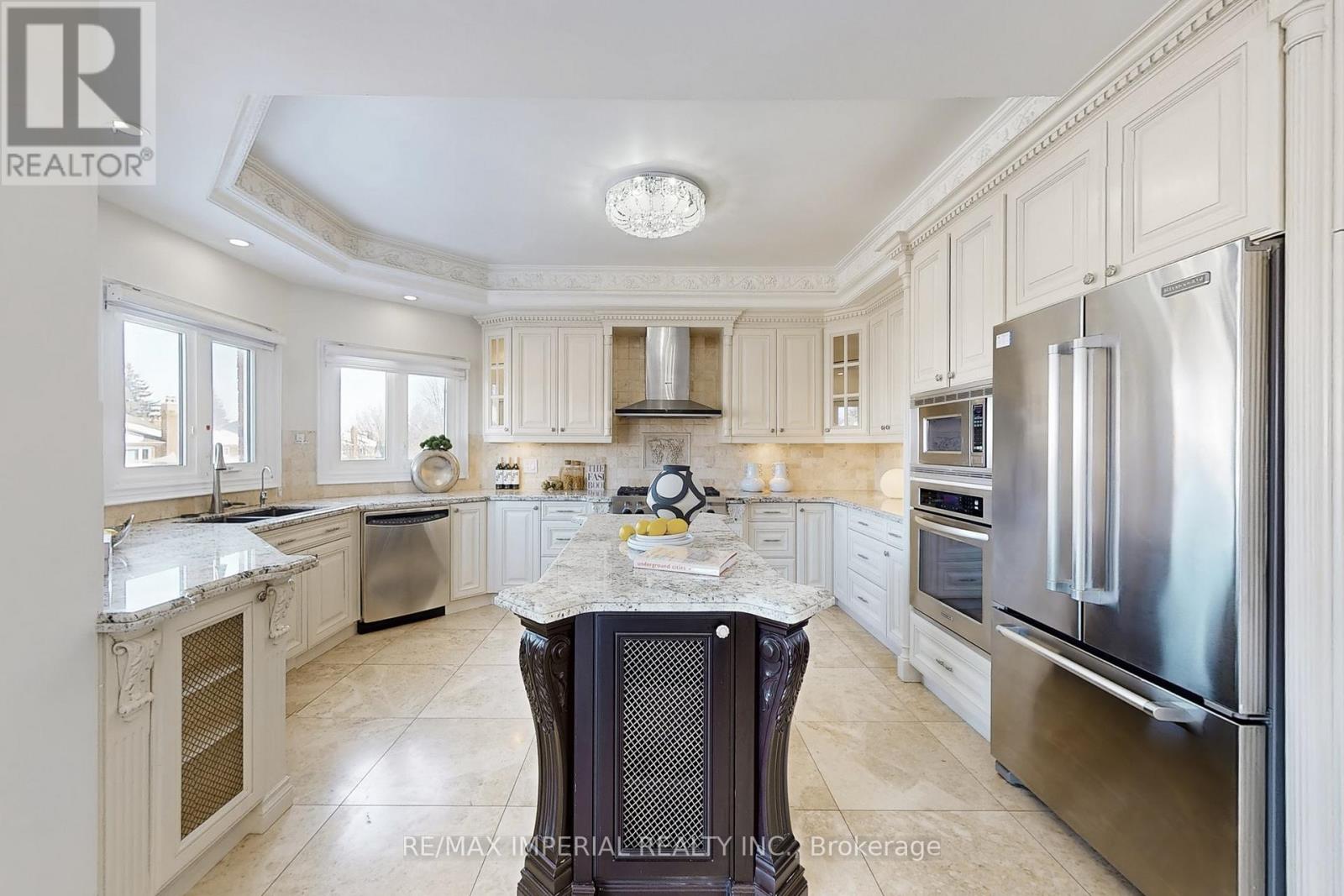 66 Hillhurst Drive, Richmond Hill, Ontario  L4B 2V3 - Photo 13 - N12774188