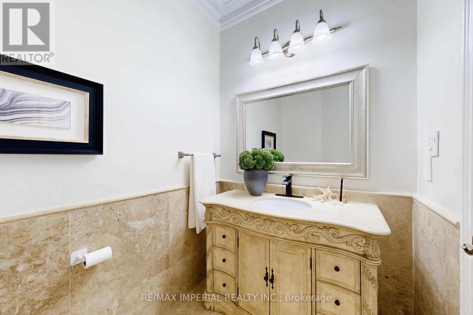 66 Hillhurst Drive, Richmond Hill, Ontario  L4B 2V3 - Photo 19 - N12774188