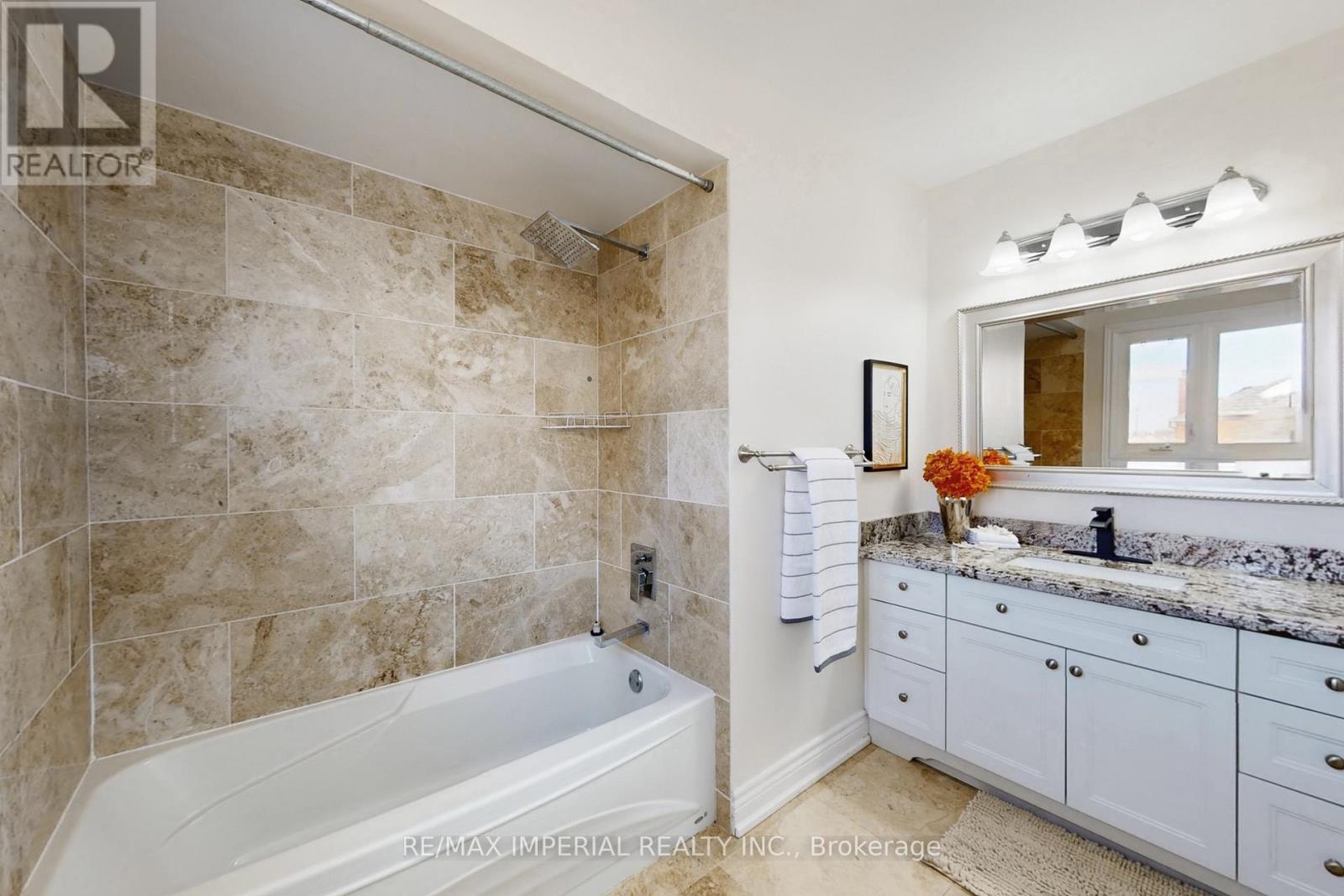 66 Hillhurst Drive, Richmond Hill, Ontario  L4B 2V3 - Photo 33 - N12774188