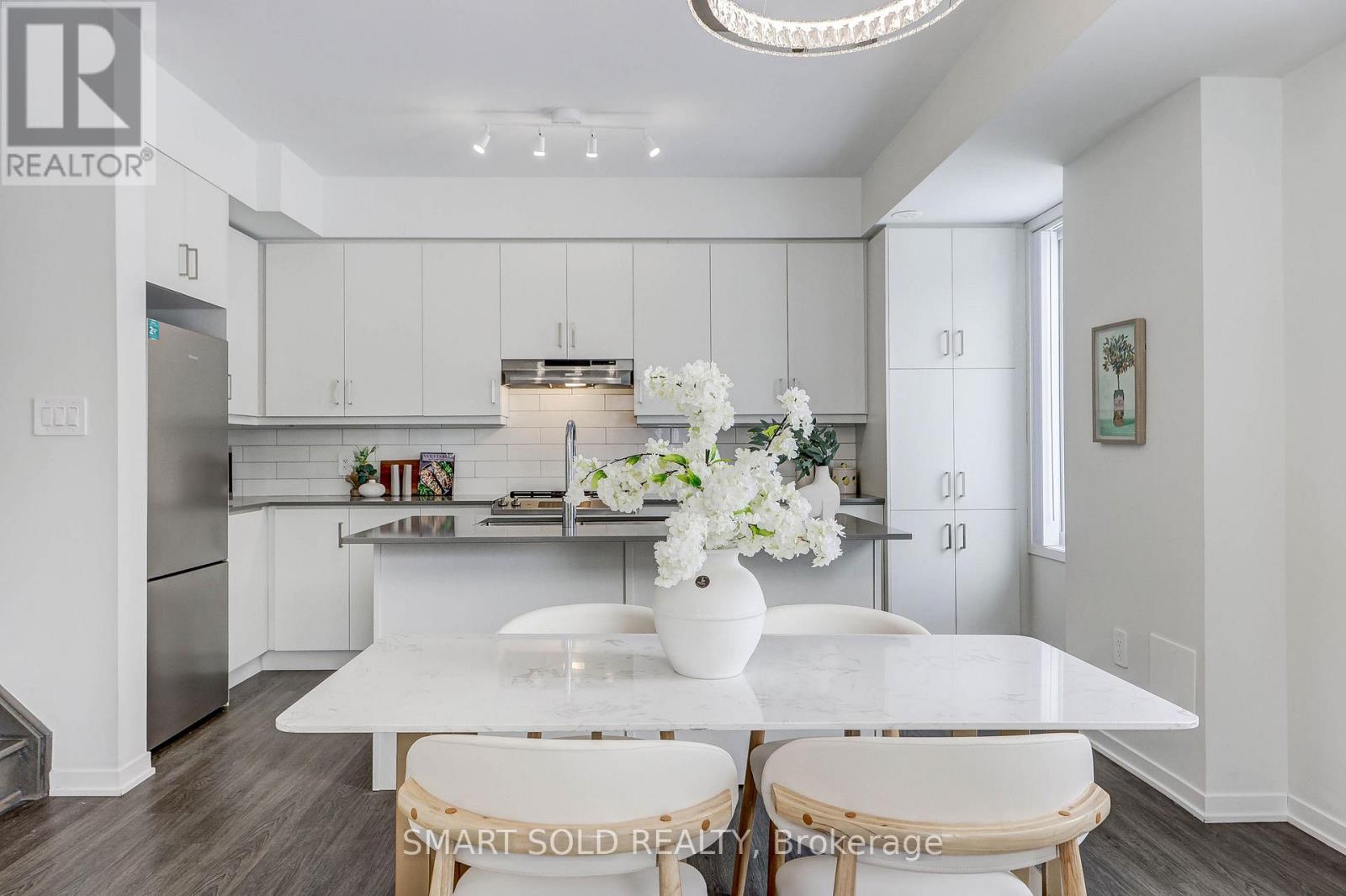 110 - 10 Almond Blossom Mews, Vaughan, Ontario  L4K 0N6 - Photo 10 - N12774212