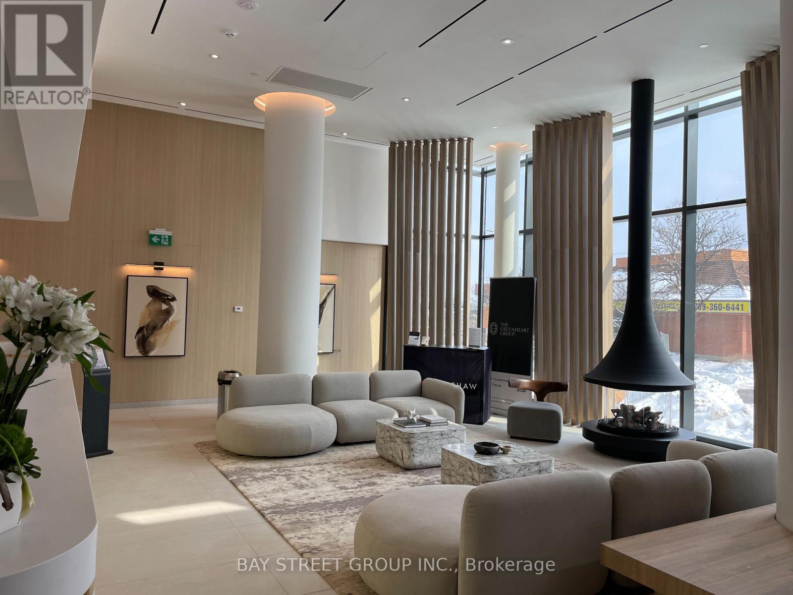 1413 - 1 Fairview Road E, Mississauga, Ontario  L5A 4C6 - Photo 2 - W12774196