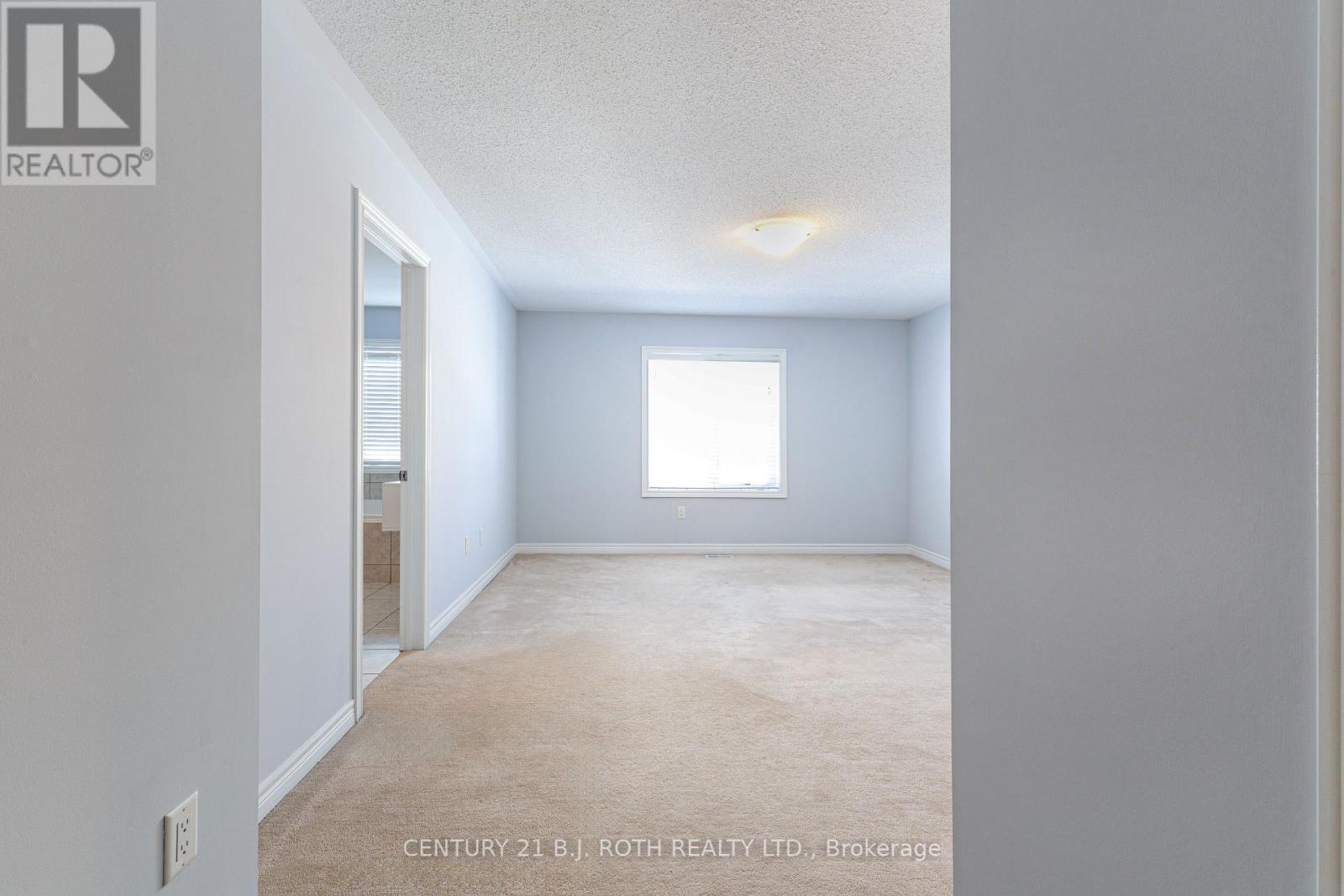 3047 Eberly Woods Drive, Oakville, Ontario  L6M 0T6 - Photo 13 - W12774228