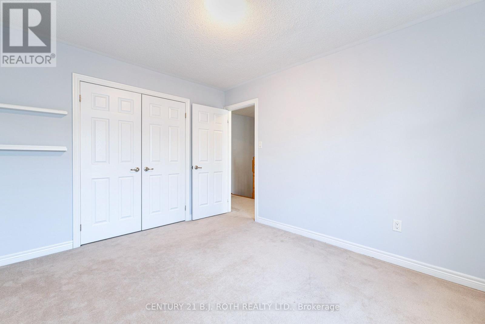 3047 Eberly Woods Drive, Oakville, Ontario  L6M 0T6 - Photo 17 - W12774228